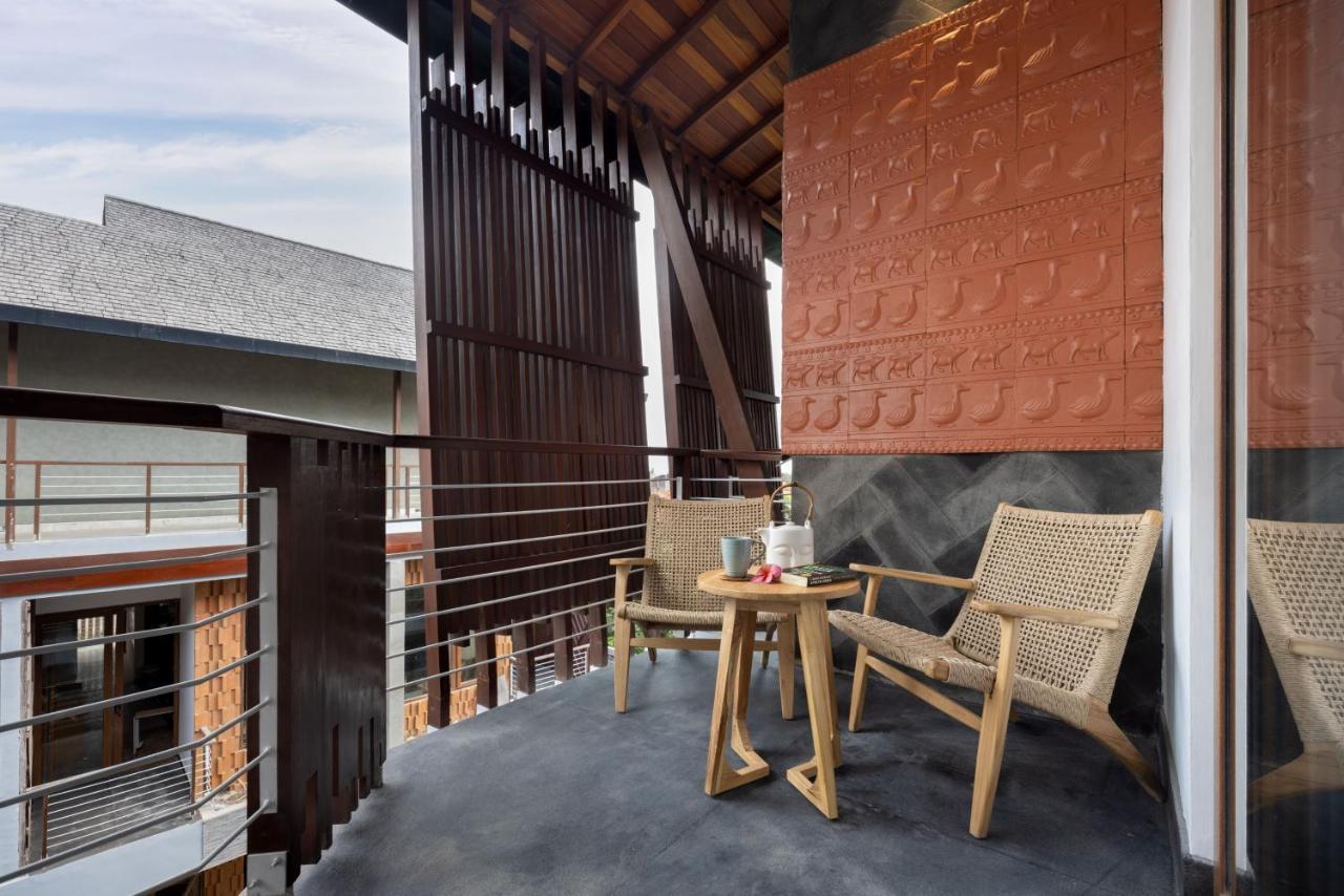 Mokko Suites Batubelig Canggu  Luaran gambar